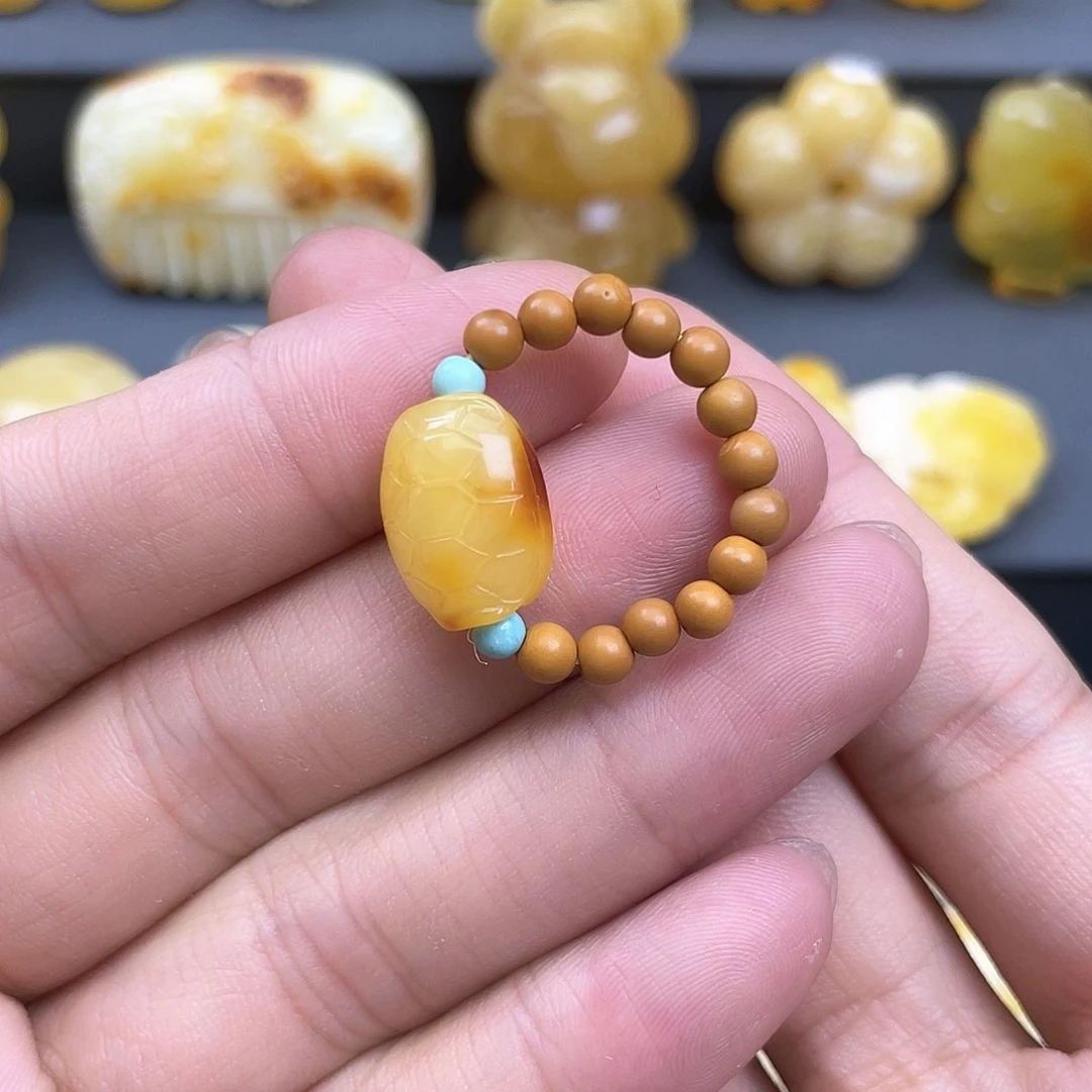 琥珀裸石未镶嵌蜜蜡