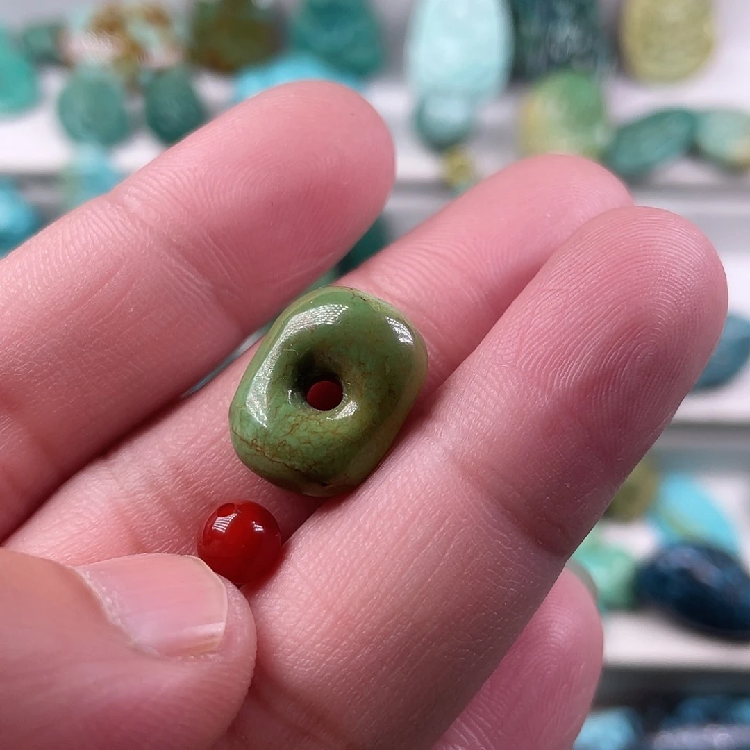 南红玛瑙未镶嵌颈饰