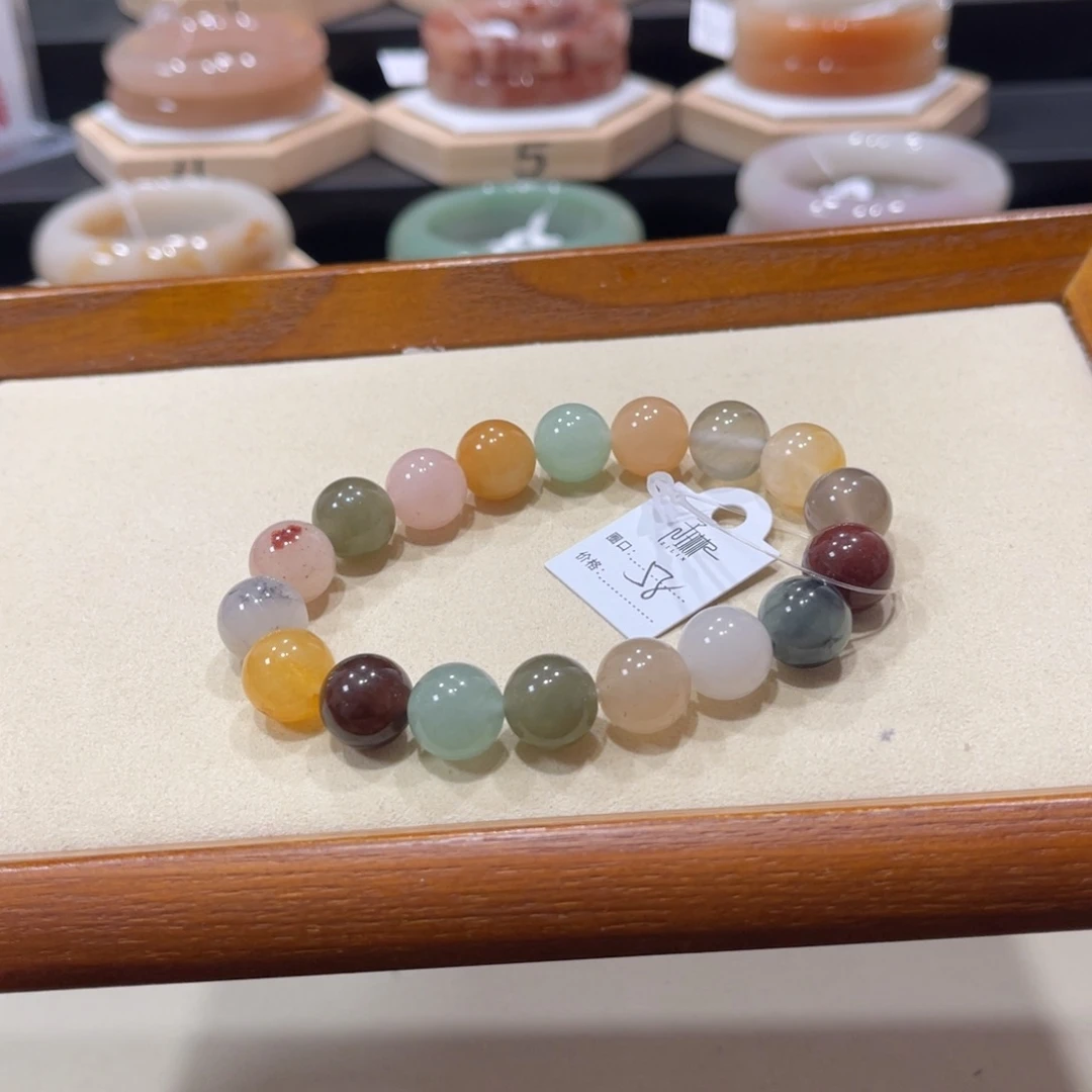 未镶嵌手镯石英质玉