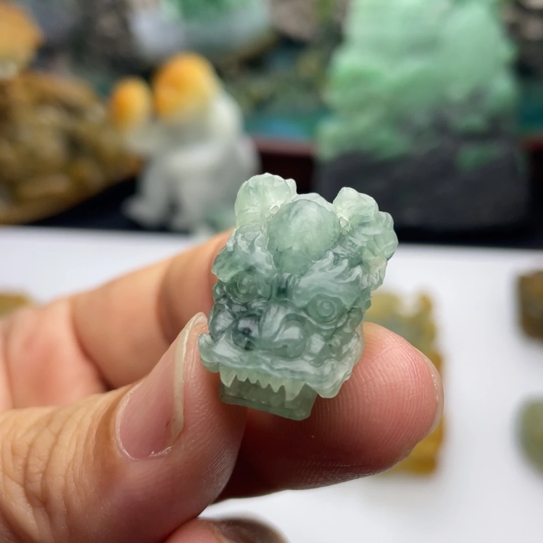 未镶嵌定制翡翠龙头