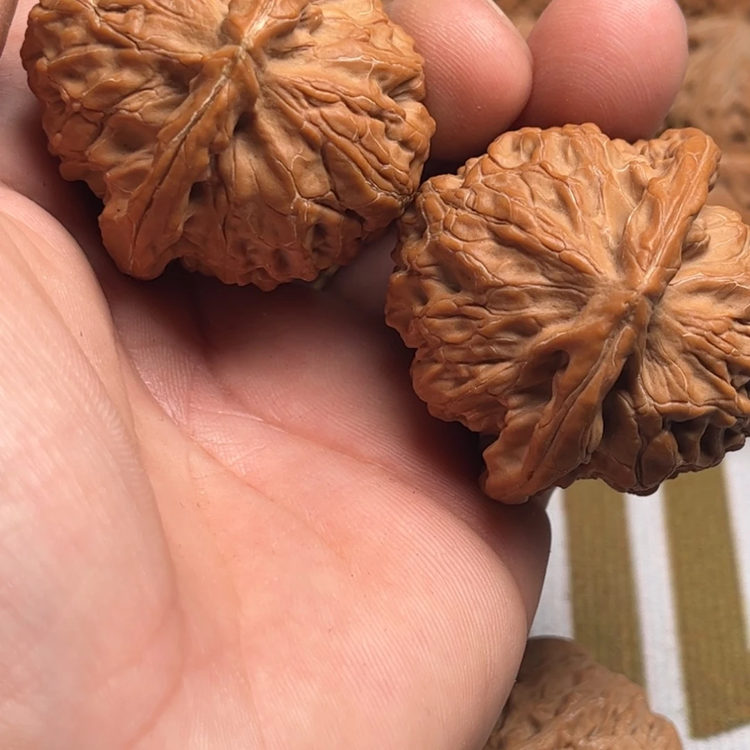 财****文玩核桃把件金麒麟