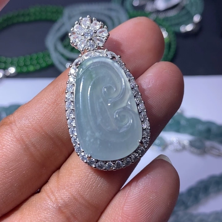 翡翠未镶嵌颈饰天然翡翠