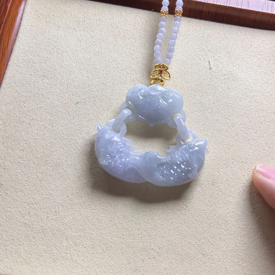 翡翠颈饰未镶嵌双鱼