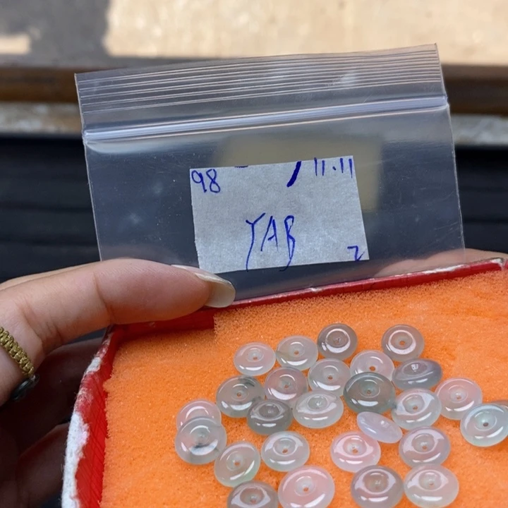 湘***湘定制翡翠未镶嵌不退