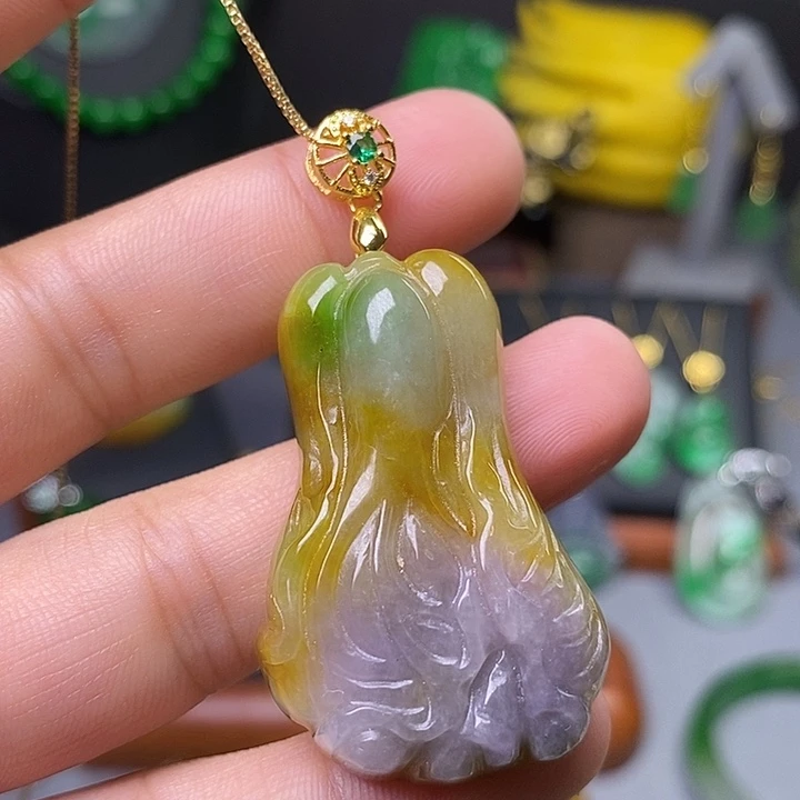 吊坠(赠链)未镶嵌翡翠