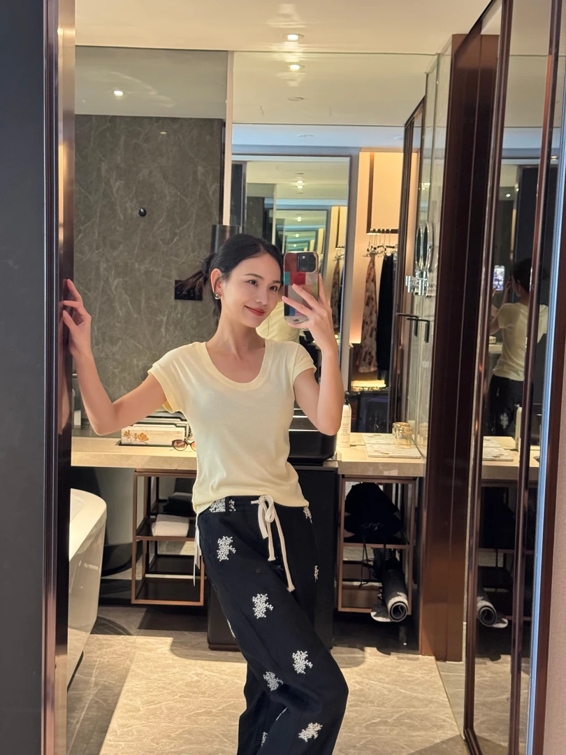 黄资资【人手一件】百穿不腻羊毛T恤5016