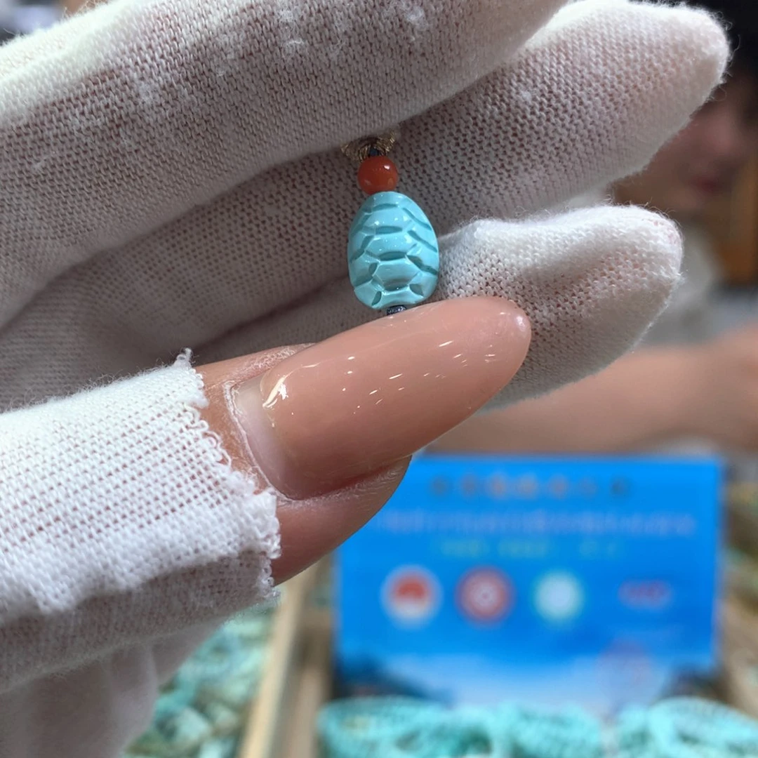 绿松石未镶嵌挂件