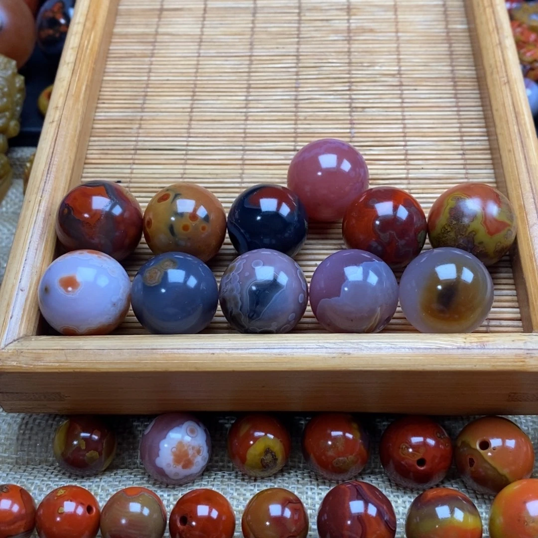 吃***豆玛瑙/玉髓战国红玛瑙未镶嵌