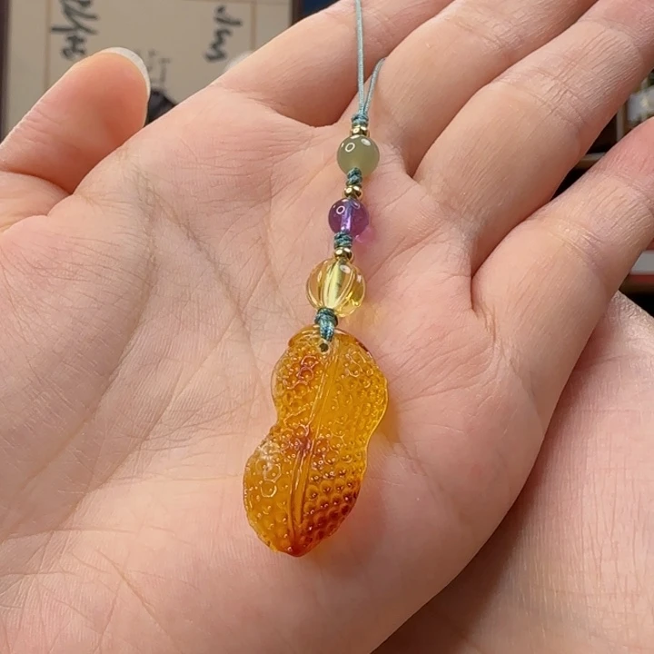 未镶嵌吊坠(赠链)蜜蜡