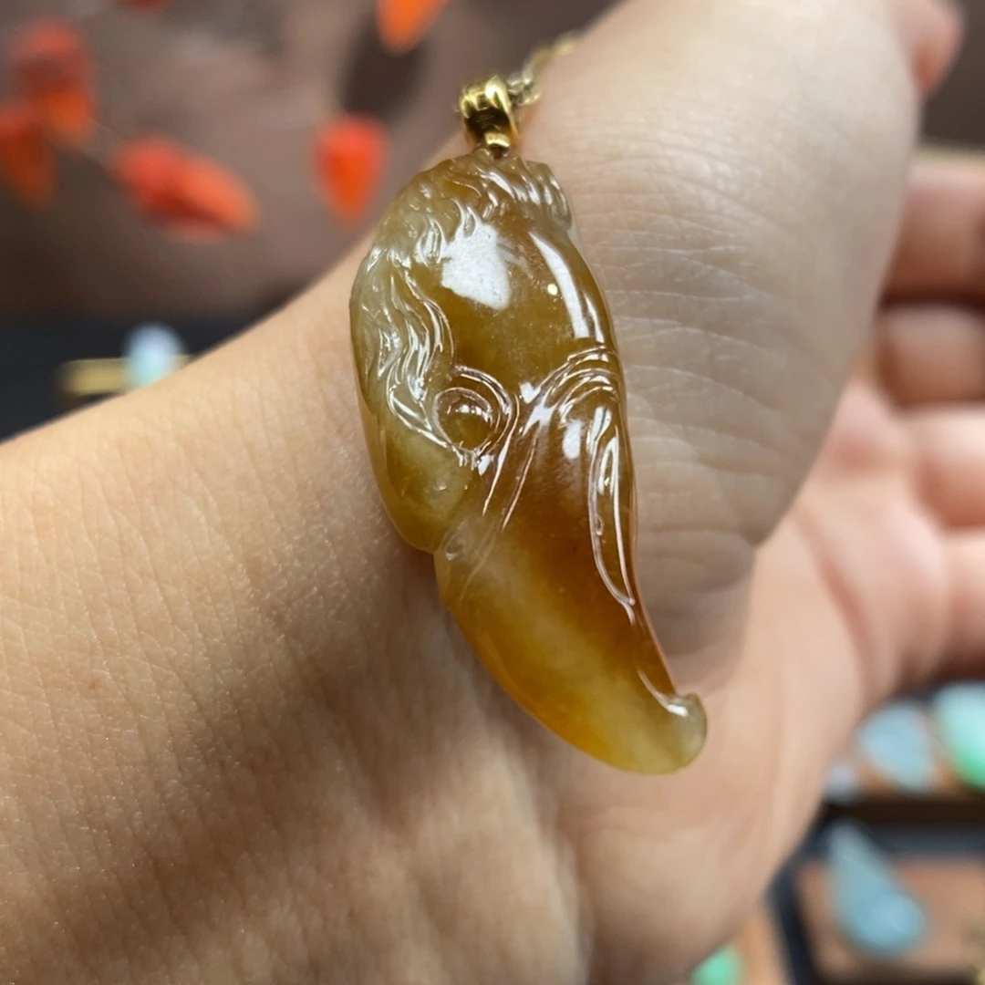 【闪购商品】颈饰18K金镶嵌翡翠42