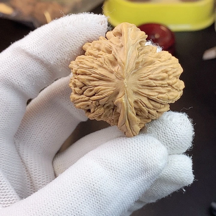 –***哥文玩核桃吊坠瑕疵单只不退不换