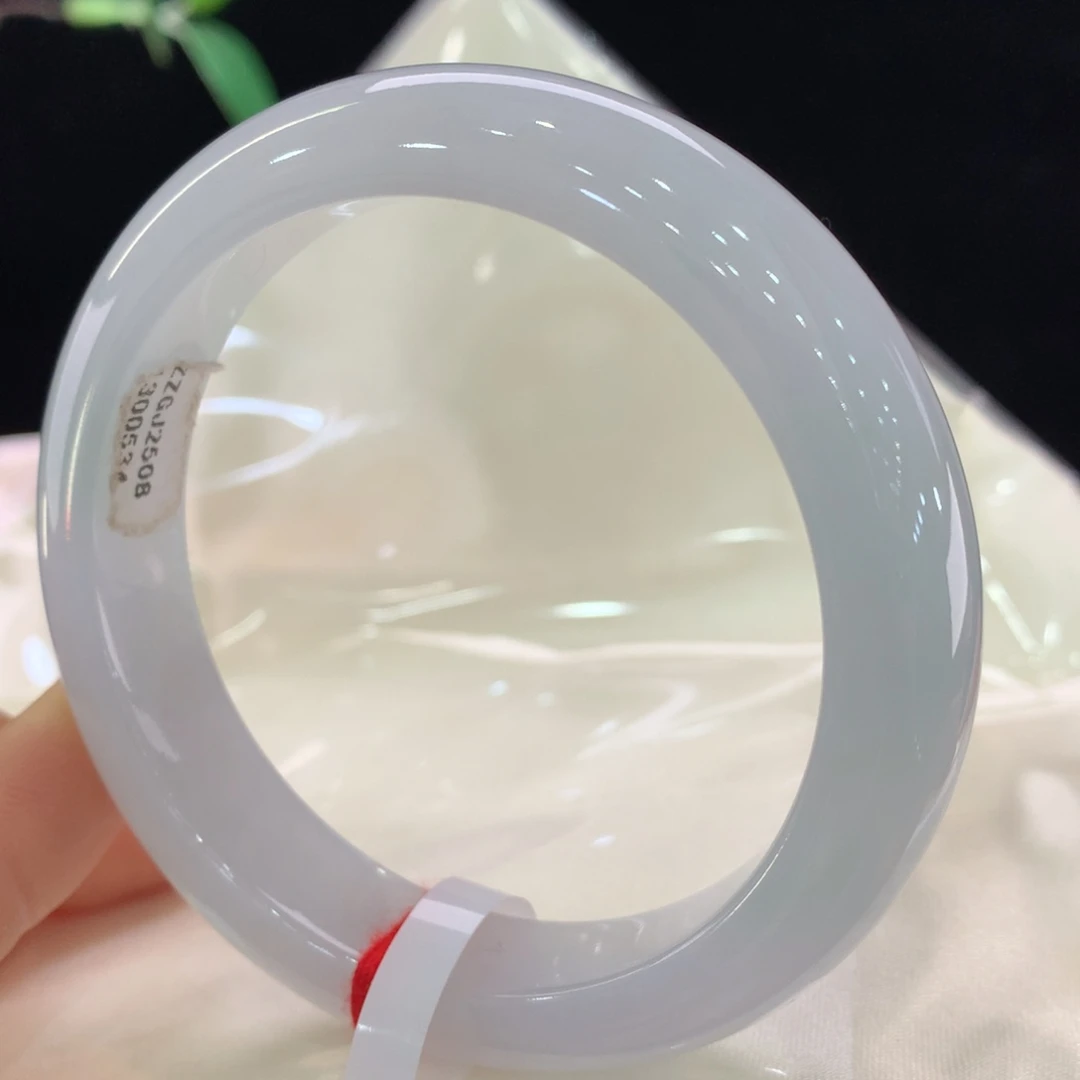 翡翠未镶嵌手镯0534