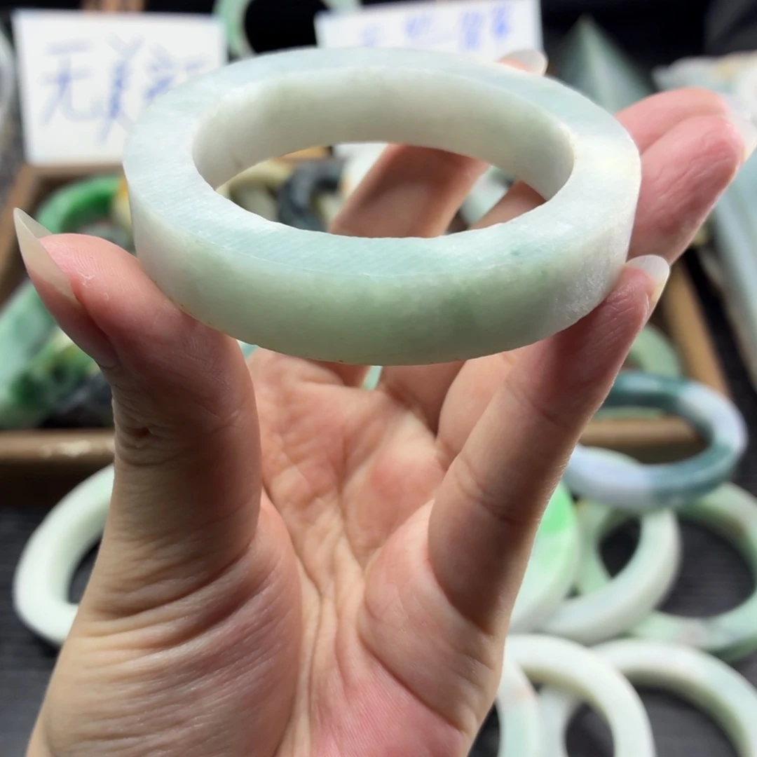 定制翡翠未镶嵌缅甸翡翠A货手镯毛胚定制