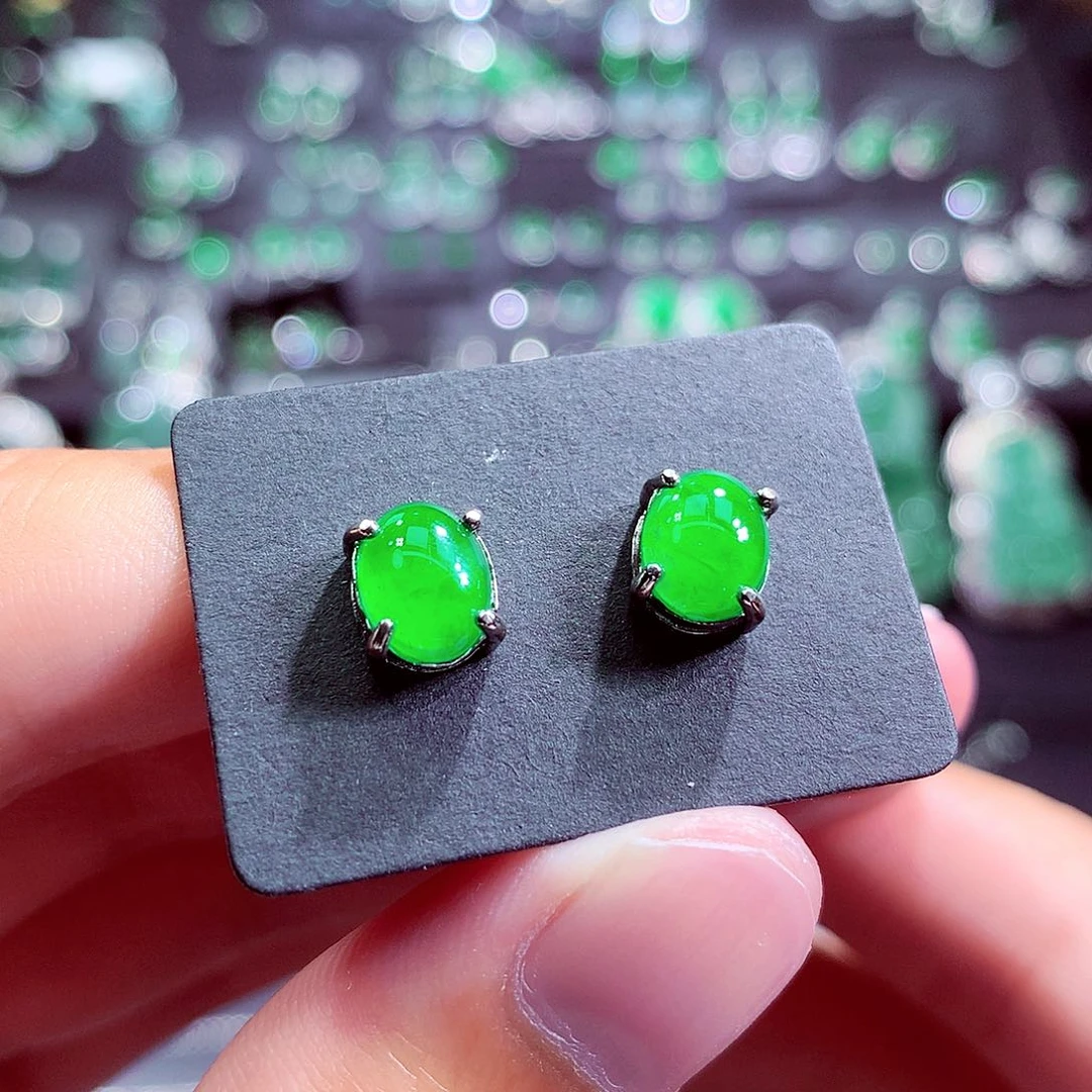 翡翠未镶嵌颈饰挂件