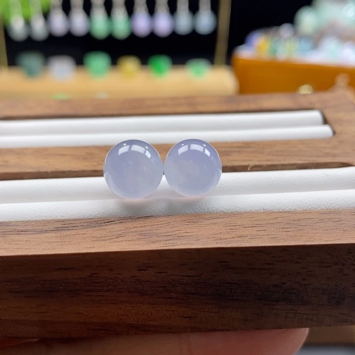 翡翠吊坠(不含链)未镶嵌多样性发其一（只发一颗）