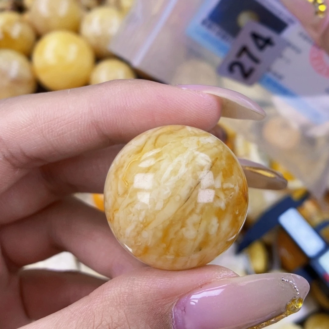 琥珀未镶嵌珠宝奇石27.8 粉
