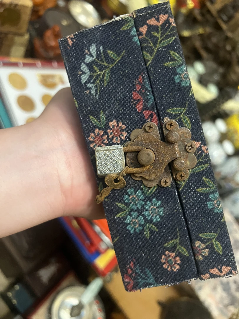 y器盒精美摆件代拍链接