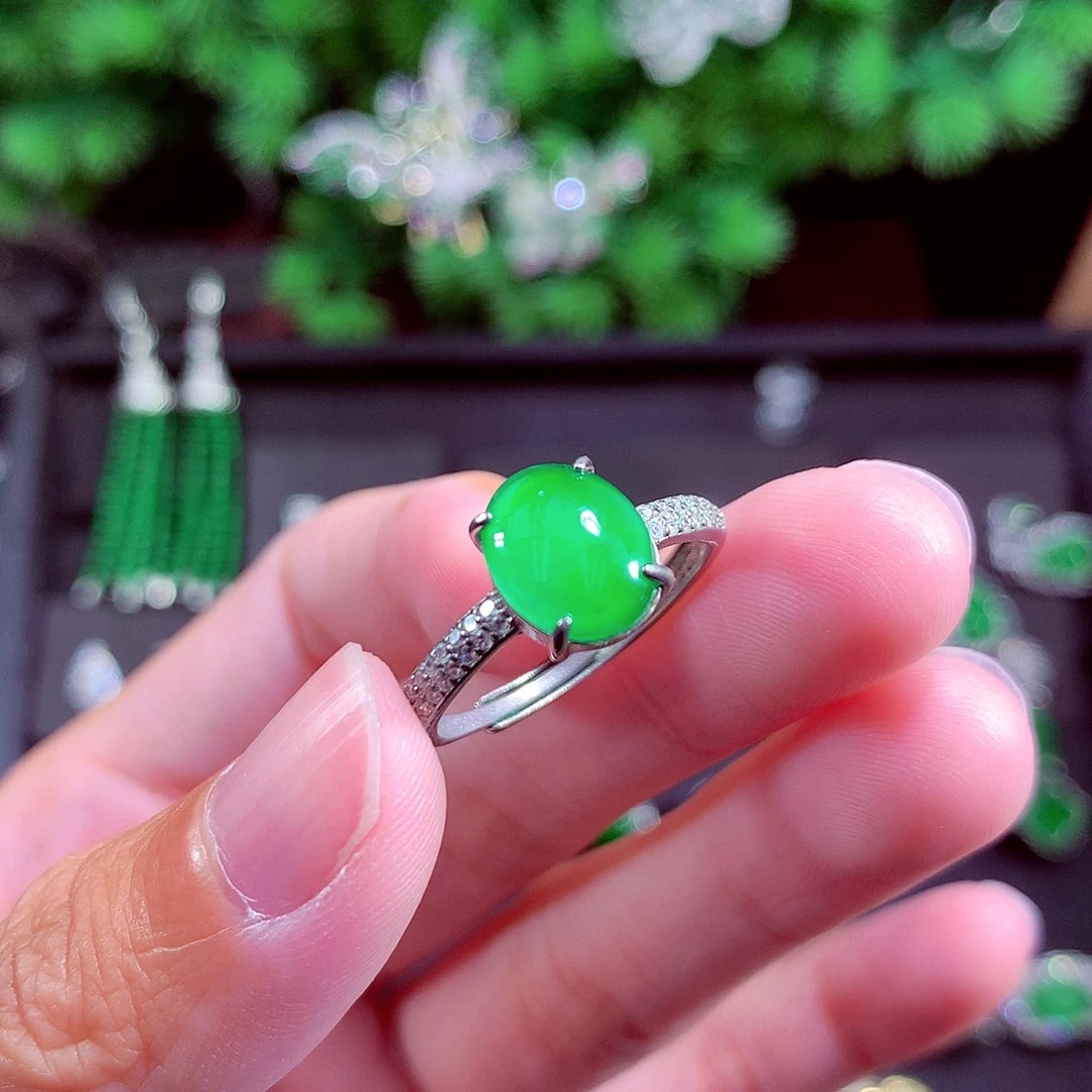 颈饰未镶嵌翡翠天然