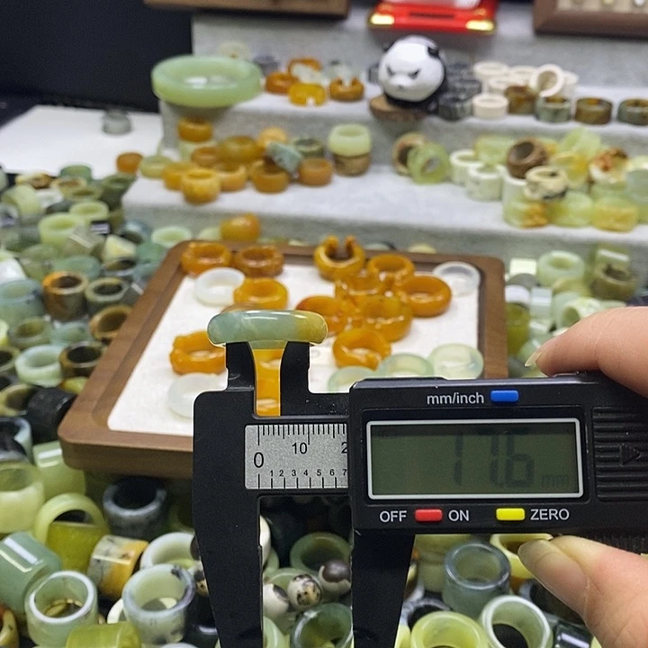蛇纹石玉合金手镯