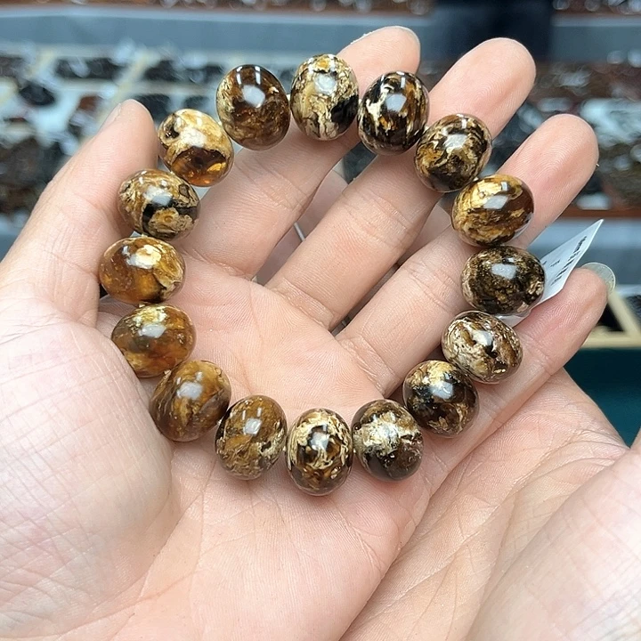 国***薄琥珀未镶嵌裸石16+花珀