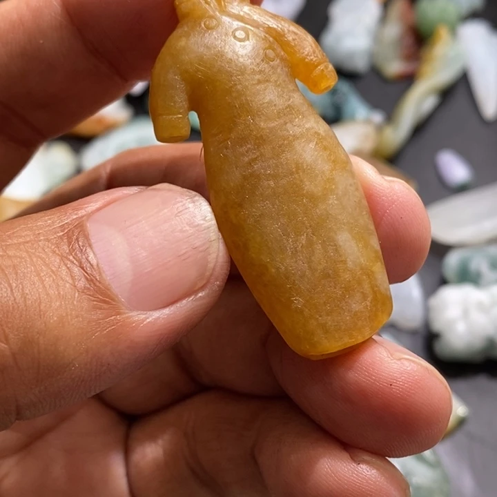 未镶嵌定制翡翠毛货