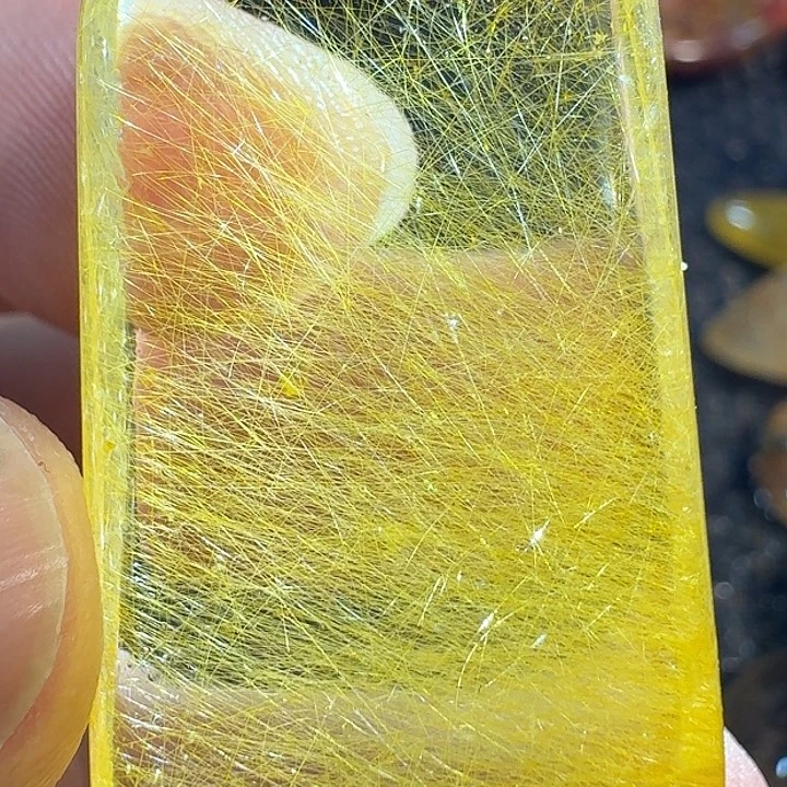 董***姐水晶颈饰未镶嵌你