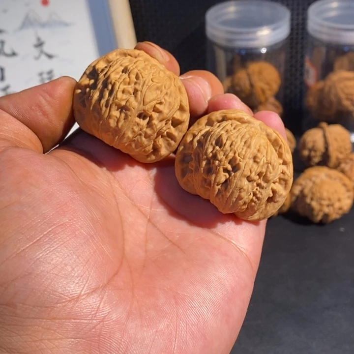 把件文玩核桃白狮子