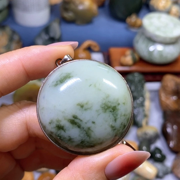 蛇纹石玉银S925镶嵌吊坠