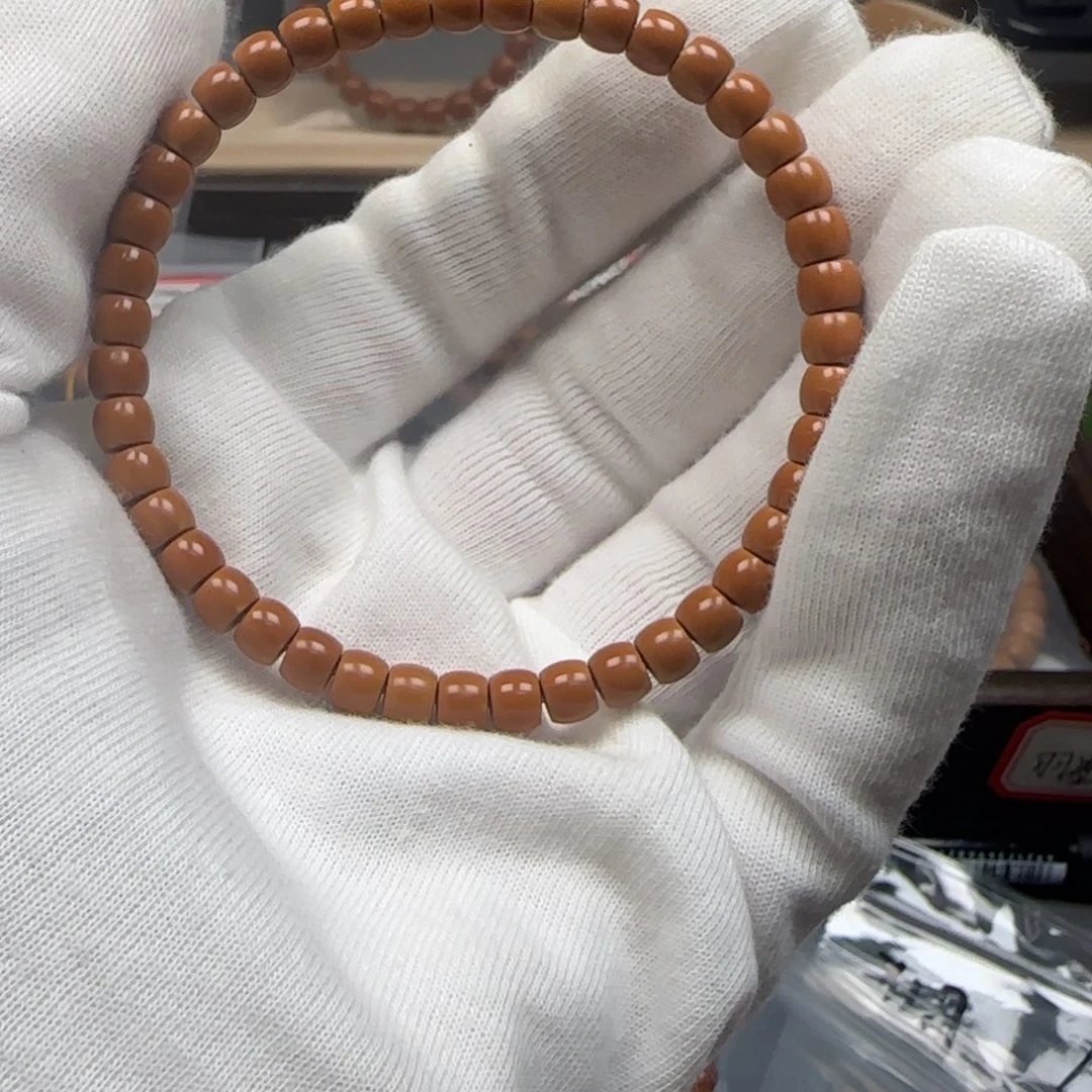 手串橄榄核老挝单圈直切微白5.6mm