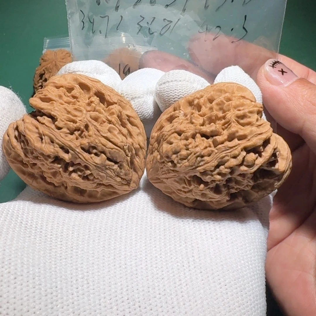 文玩核桃吊坠0001村将高炮天残