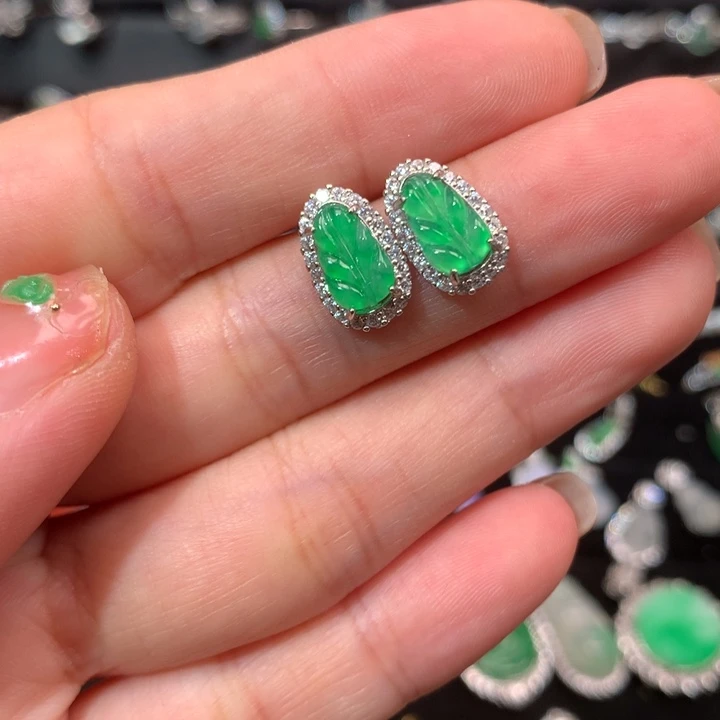 茶***.翡翠银S925镶嵌耳饰耳钉