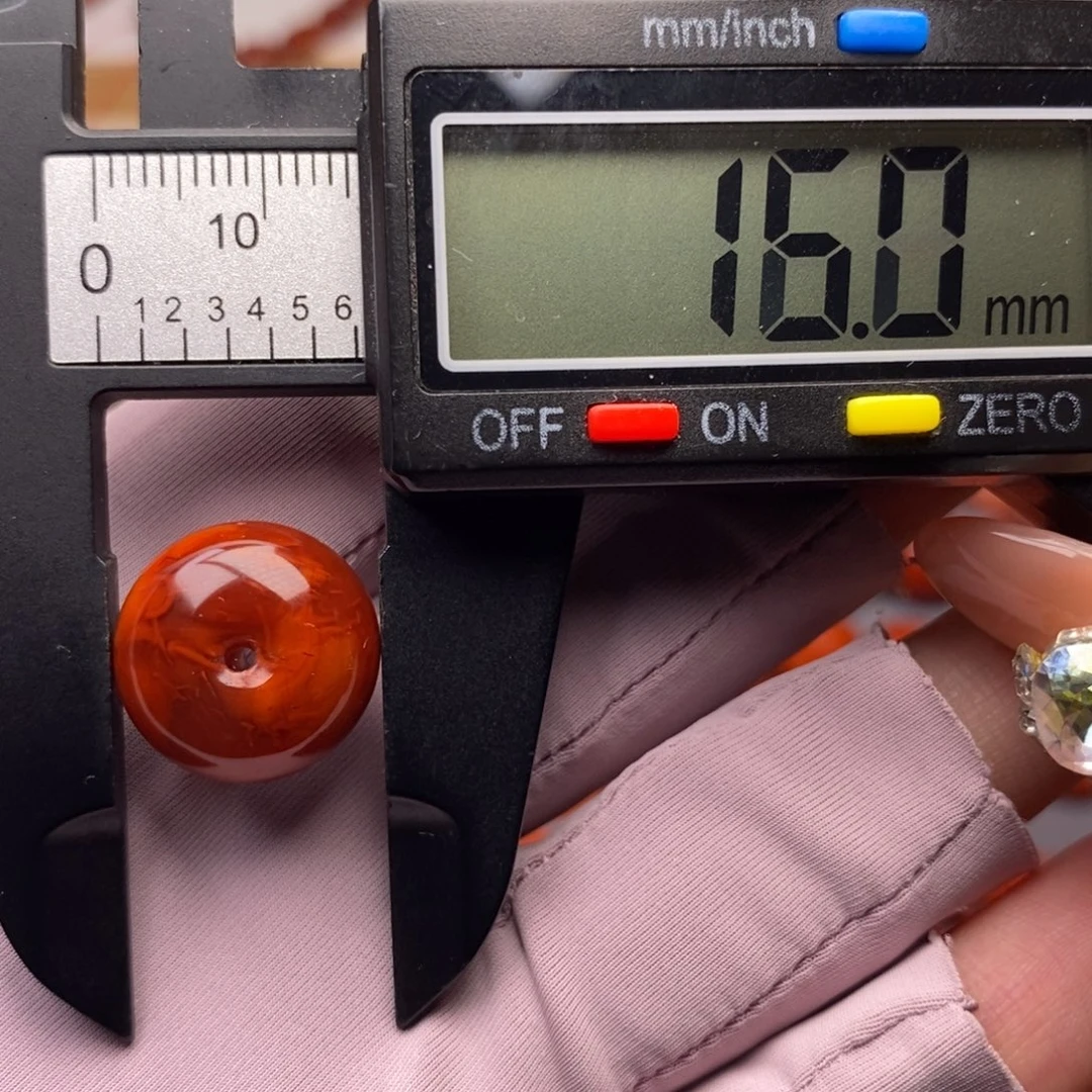 南红玛瑙未镶嵌配饰微瑕带晶块