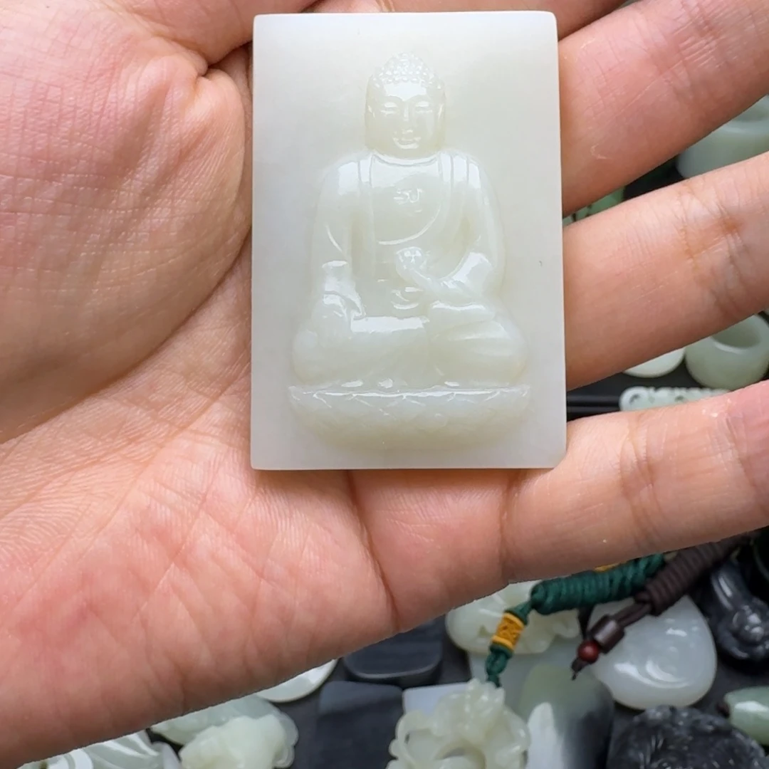 颈饰未镶嵌和田玉