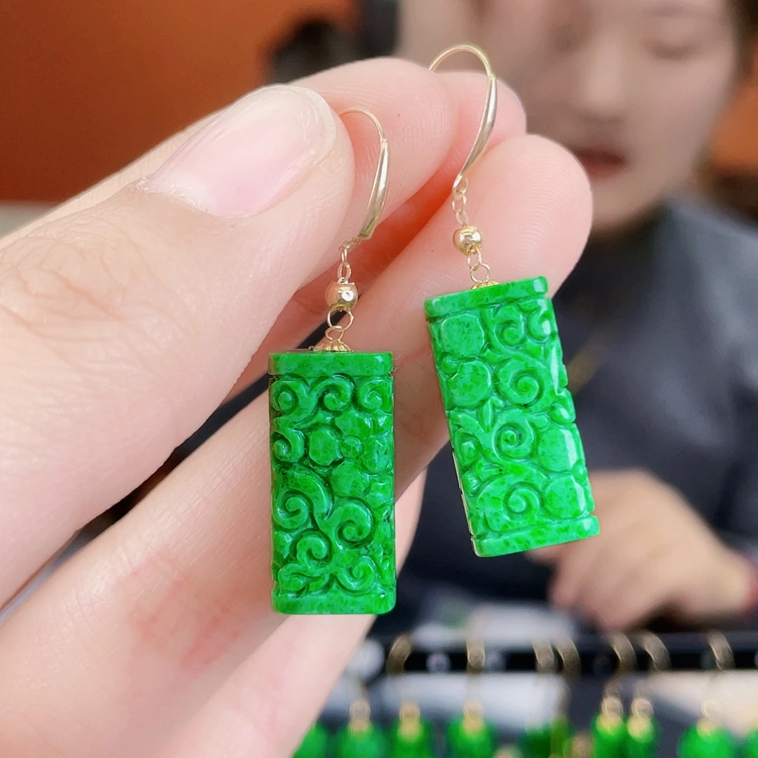 翡翠18K金镶嵌耳饰