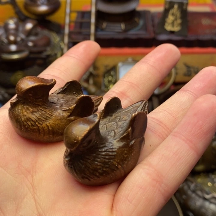 铜器摆件做工精良