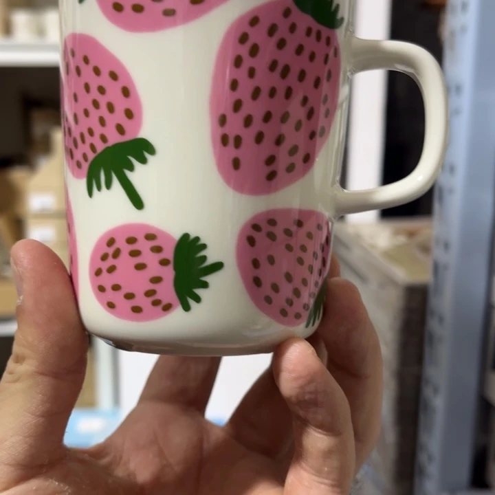marimekko粉草莓马克250ml