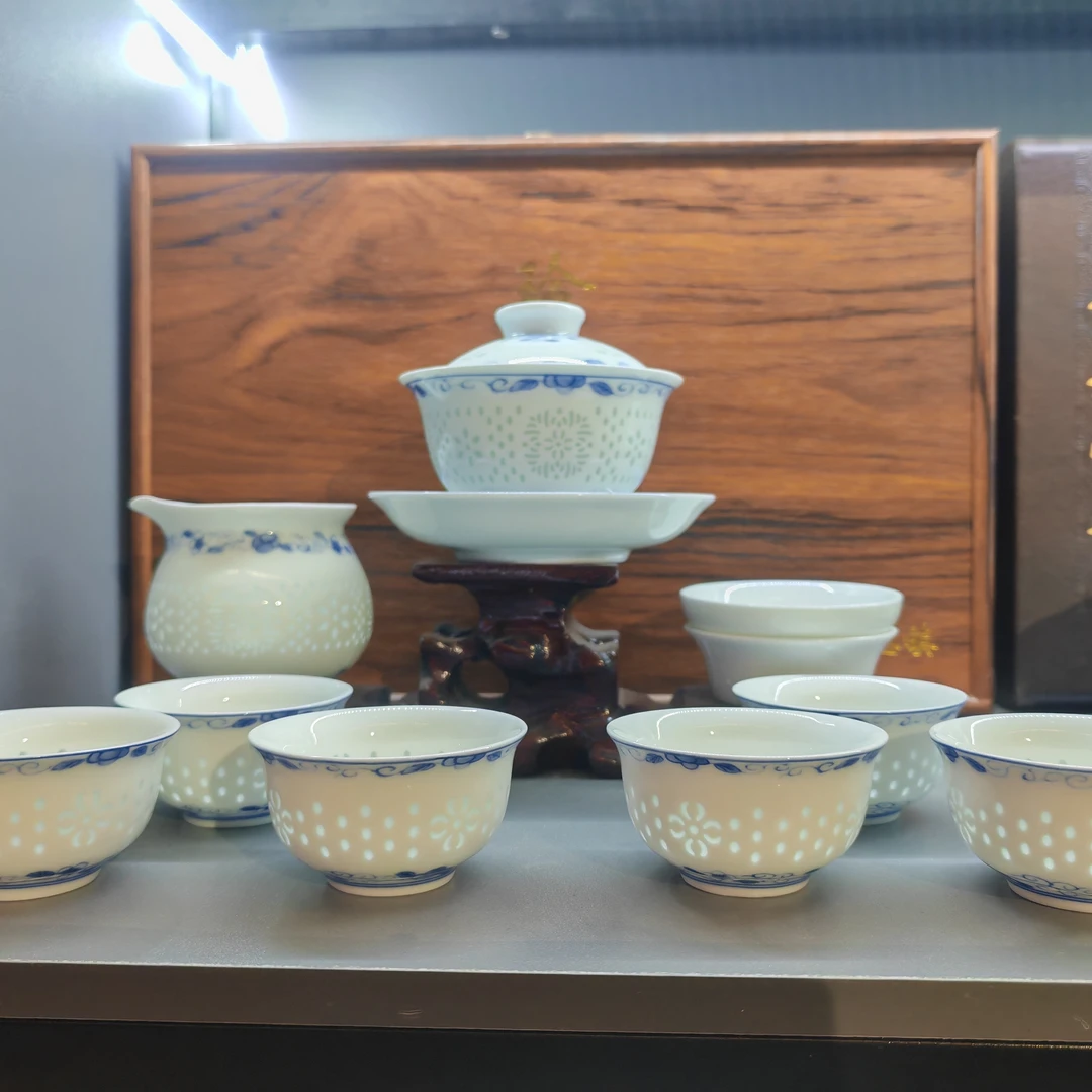 景德镇青花手工玲珑陶瓷茶具套装