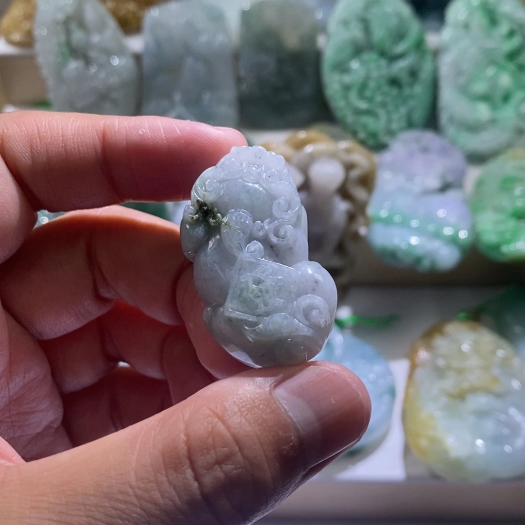 【闪购商品】翡翠颈饰未镶嵌貔貅