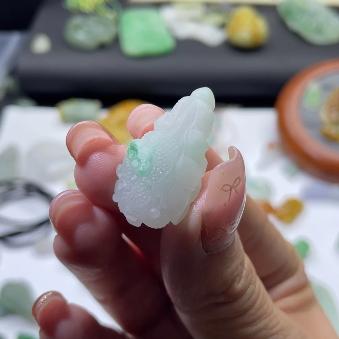 未镶嵌定制翡翠毛货
