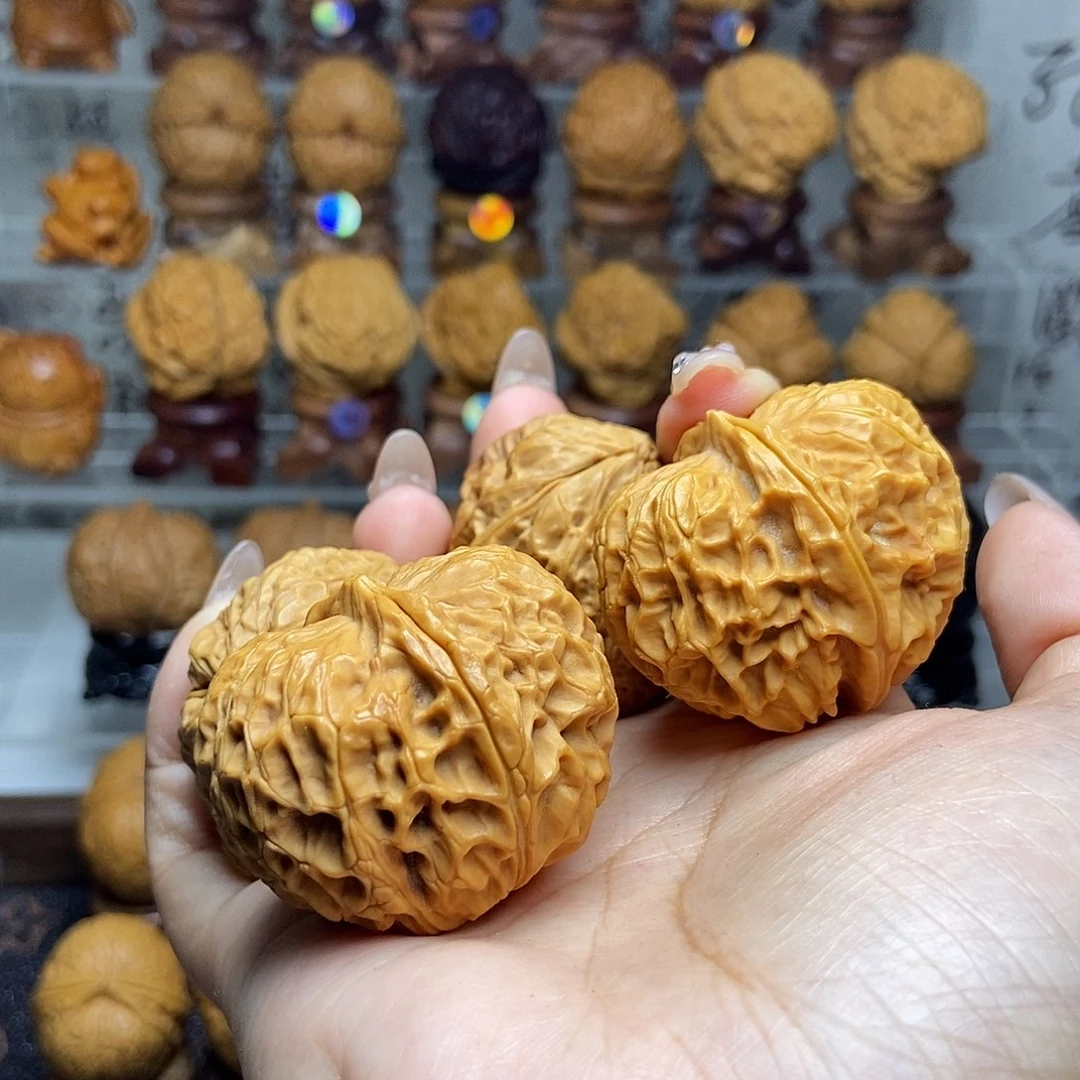 小***️把件文玩核桃12…………玲珑元宝