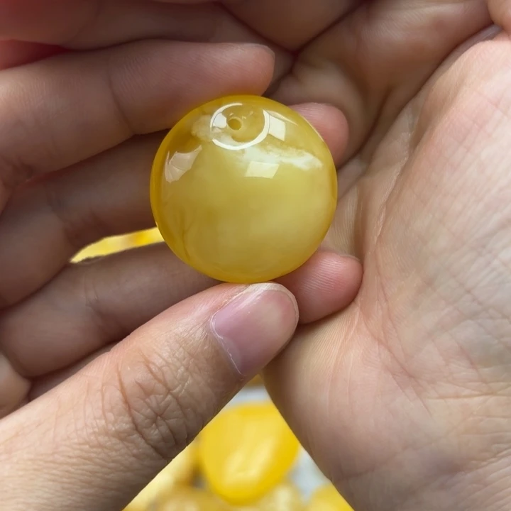 未镶嵌蜜蜡珠宝奇石