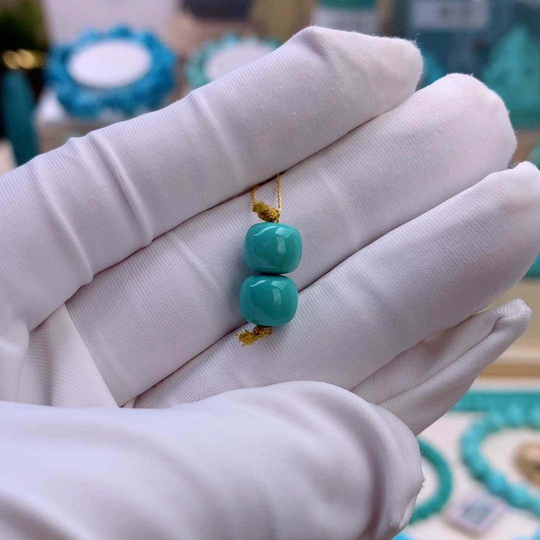 扶***梧绿松石未镶嵌挂件