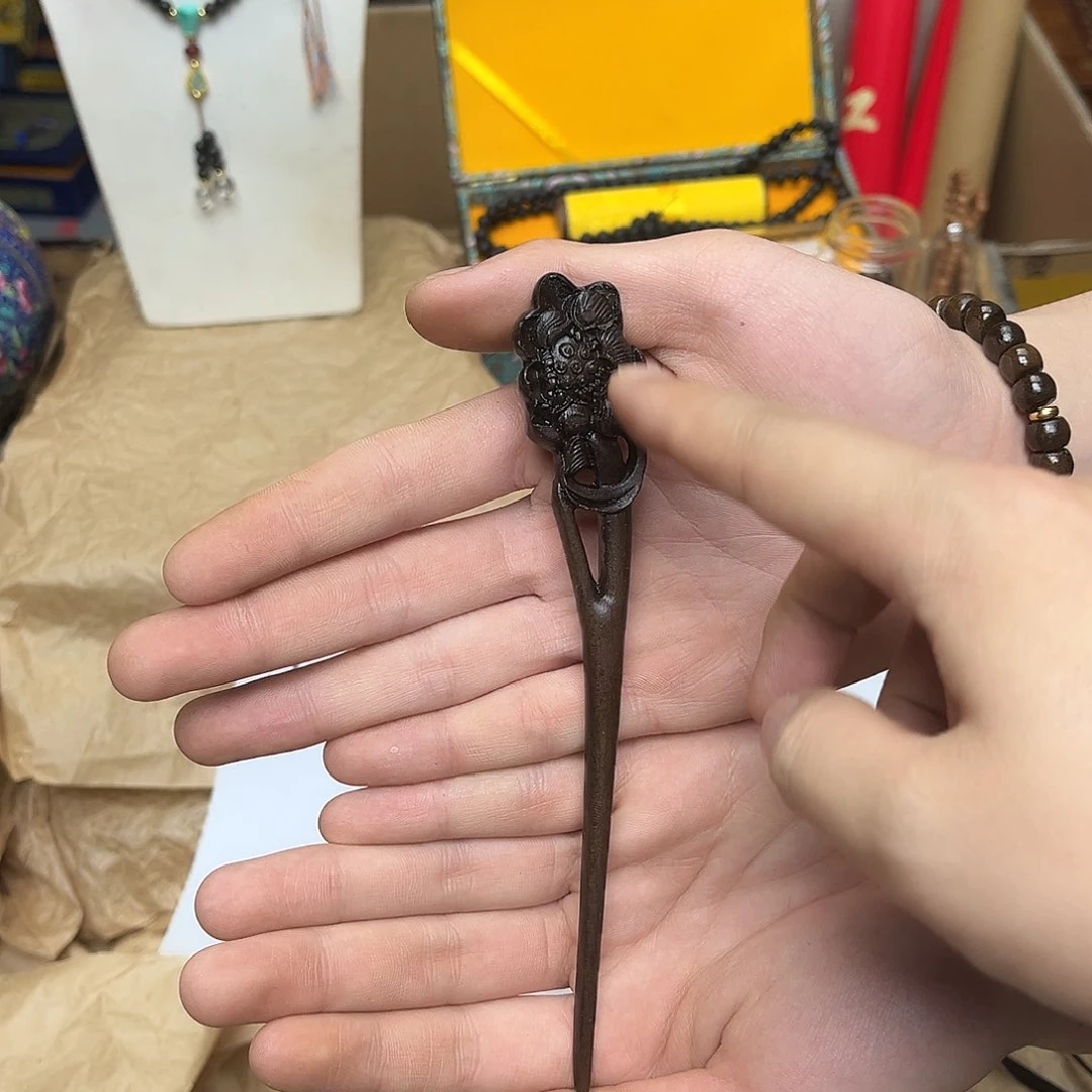 大叶紫檀（黑酸枝木类）