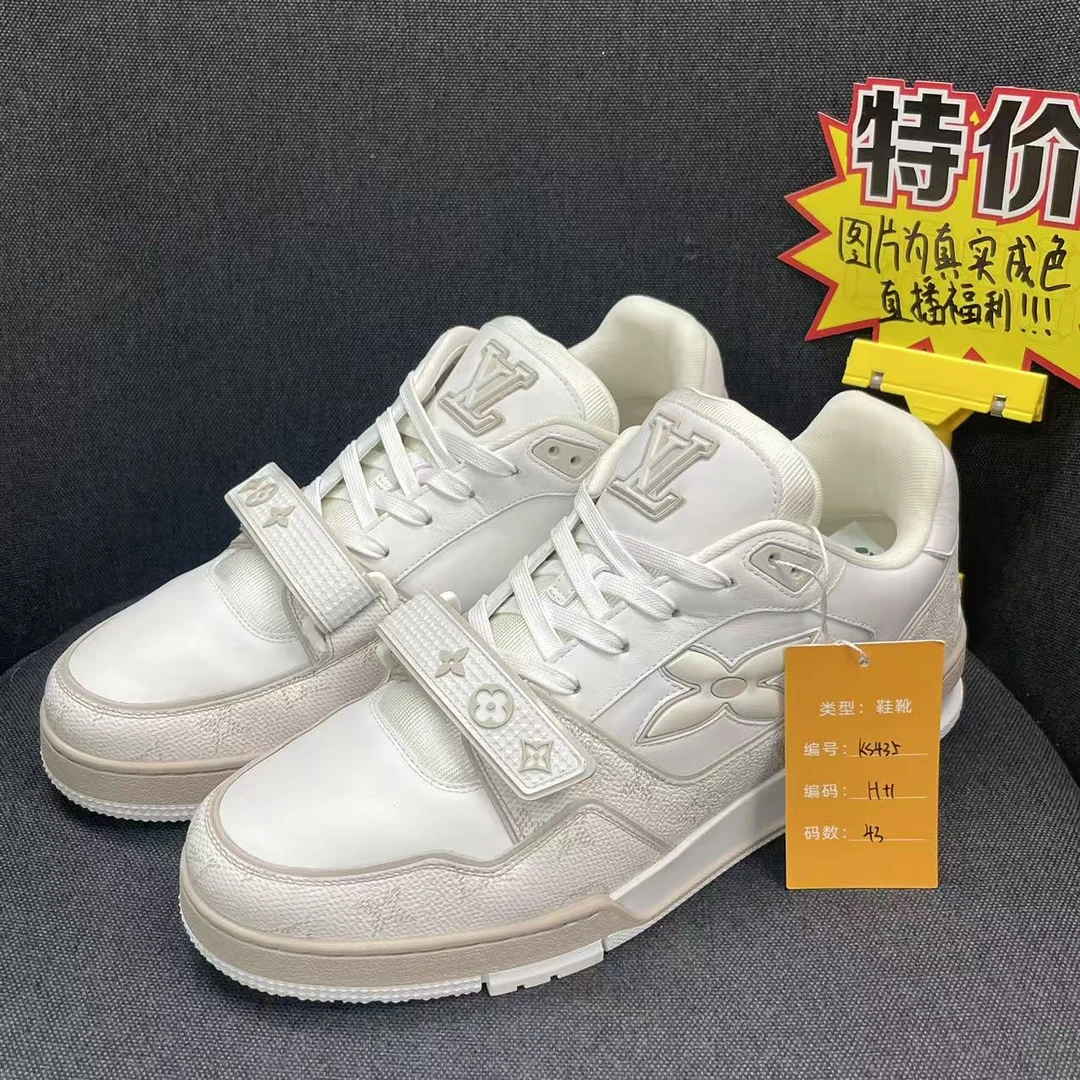 未使用 LouisVuitton/路易威登 福利款米色魔术贴trainer鞋ks435