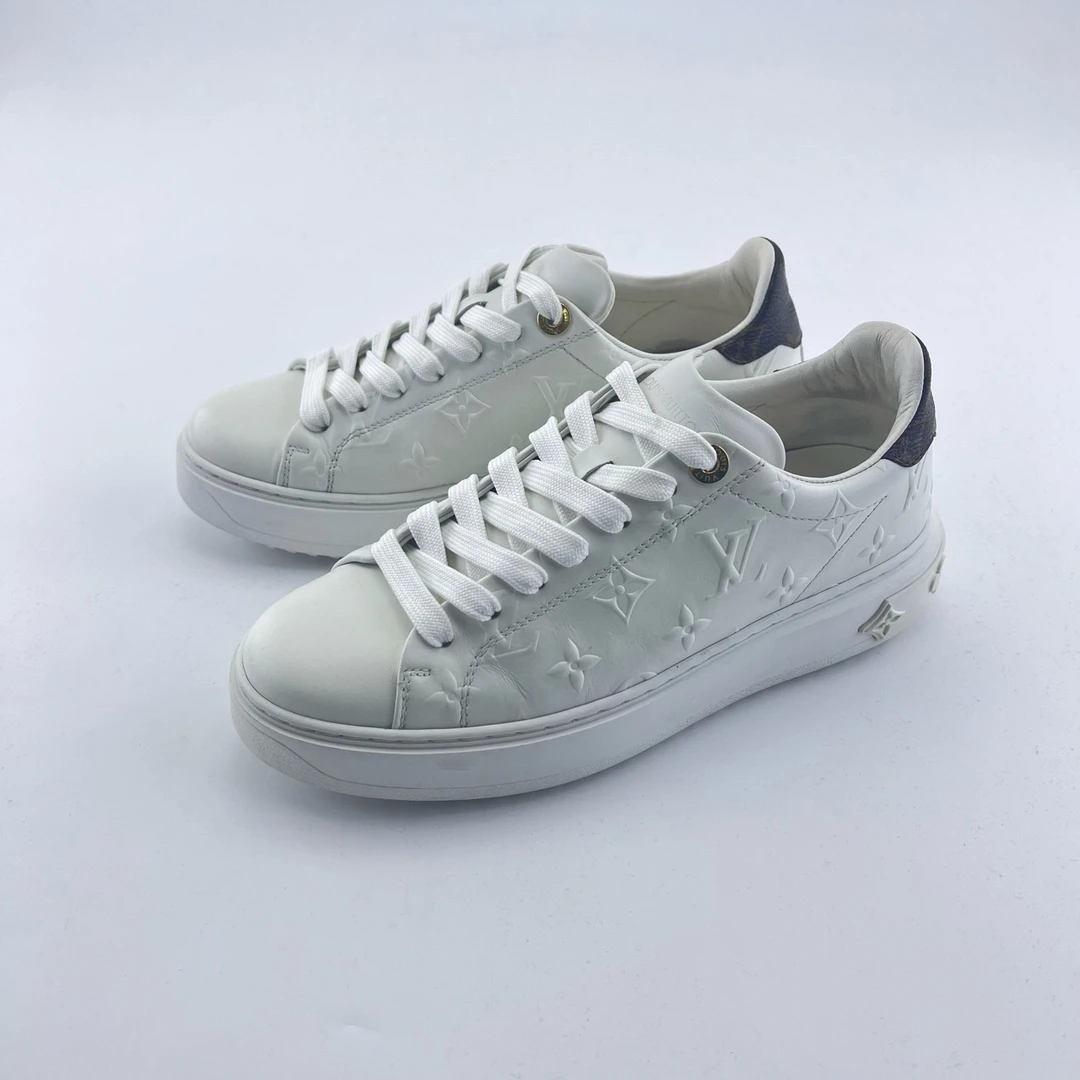 95新 LouisVuitton/路易威登 37.5码/白棕老花系带板鞋/8709097