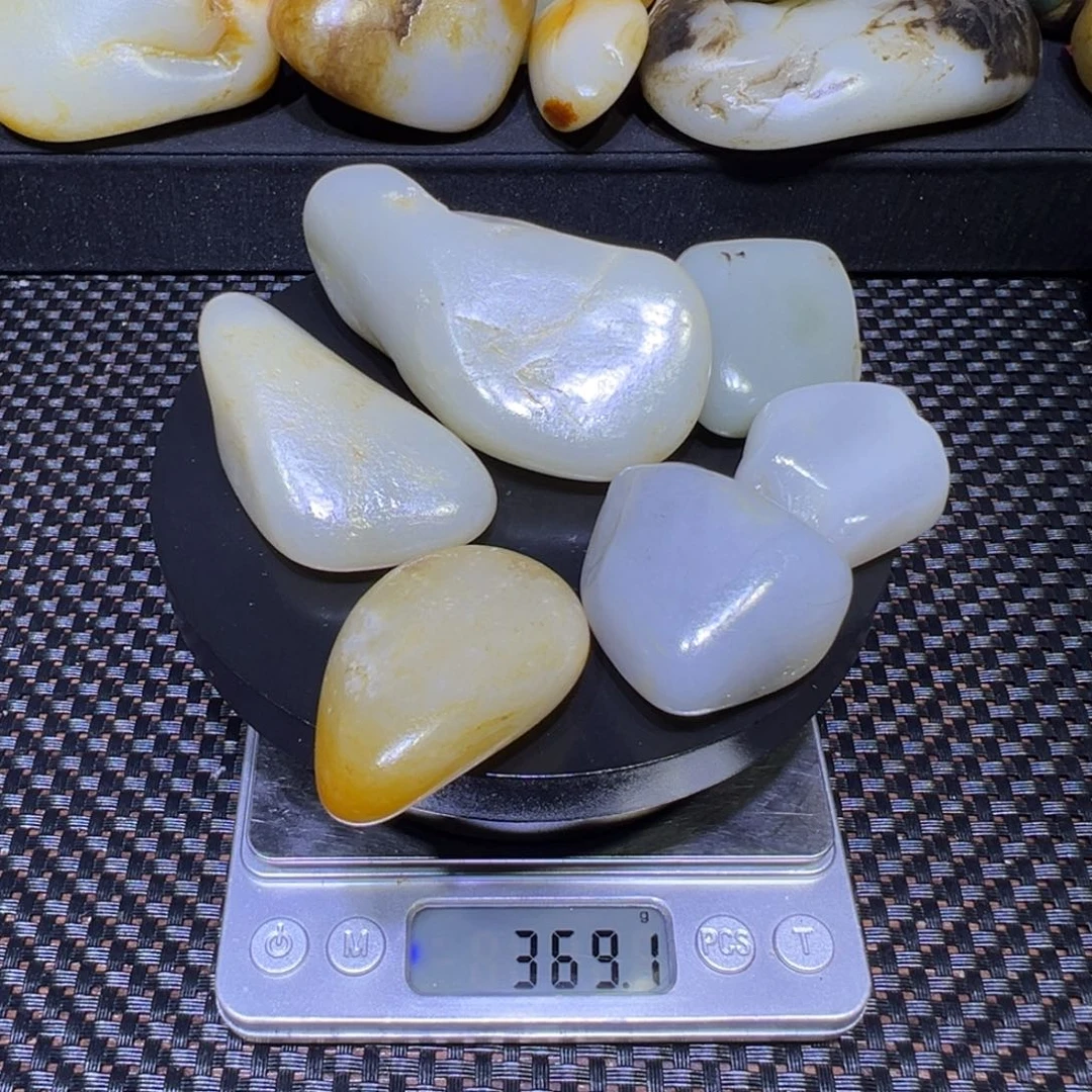 和田玉（子料）未镶嵌吊坠(不含链)369克
