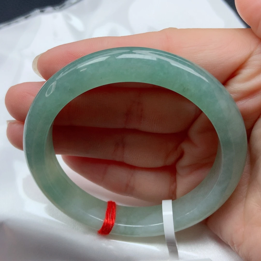 翡翠手镯未镶嵌岁****呀51-52湖水绿 皮扣纹