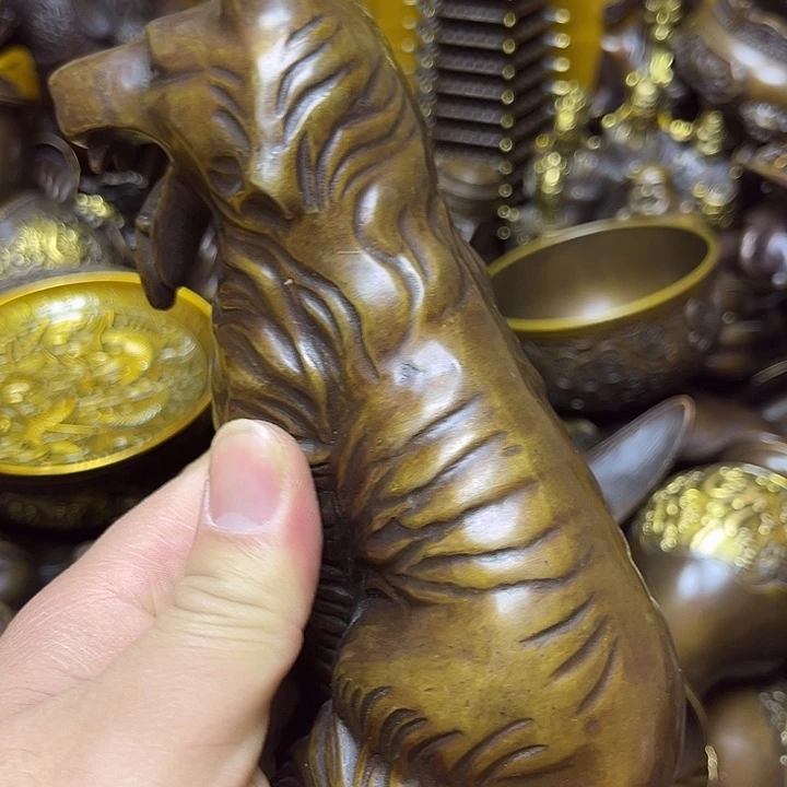 诚信经营精美铜器