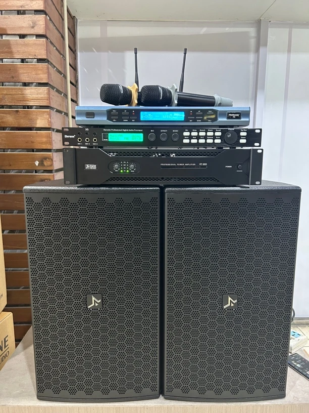 未拆封  （不包邮）英国芬尼高端系列12寸音响四件套