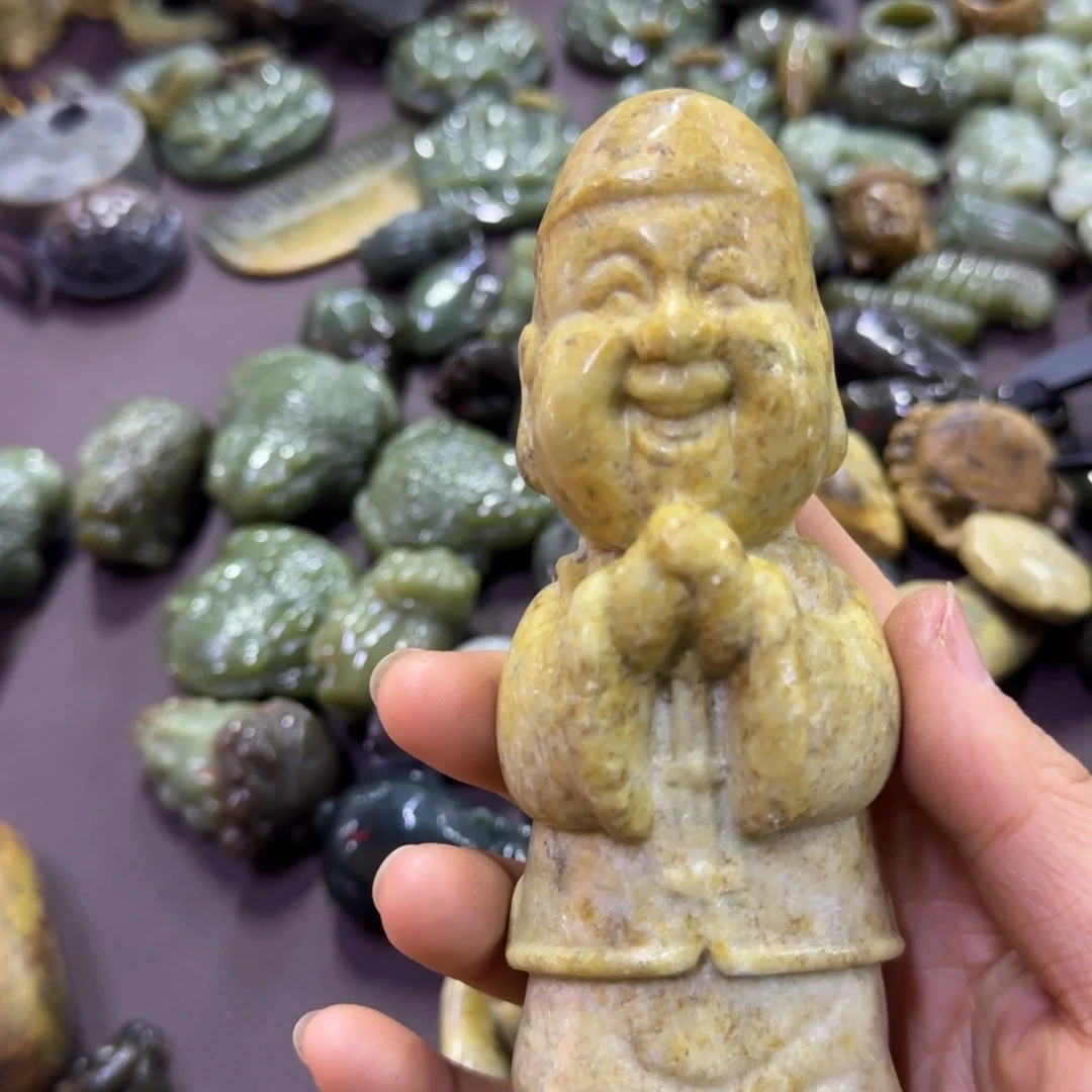 岫岩河磨玉（透闪石质玉）未镶嵌颈饰